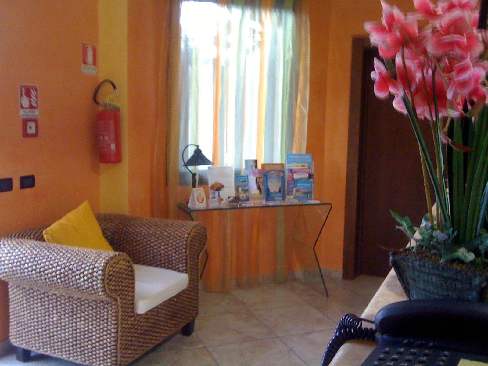 Hotel Altamarea 3*